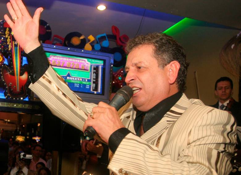 Muchos fueron los conciertos que Darío Gómez hizo en Colombia y en el mundo. Todo en legado deja en la música popular. El artista tenía 71 años. FOTO Archivo EL COLOMBIANO