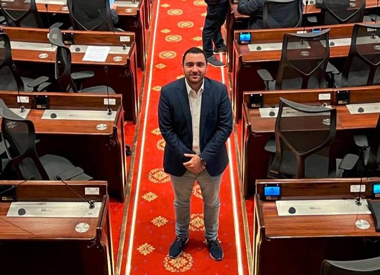 Yamil Arana renunció a la Cámara de Representantes para buscar la Gobernación de Bolívar en las elecciones 2023. FOTO: Twitter @YamilHAranaP