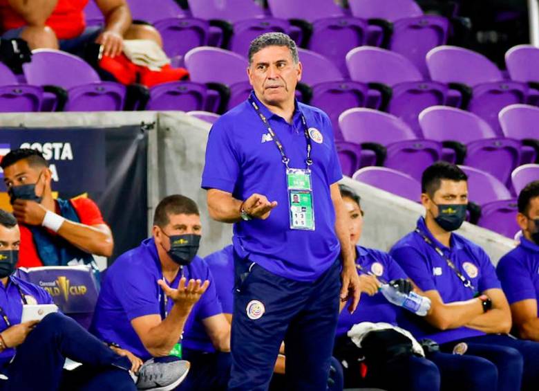 El paisa Luis Fernando Suárez dirigió a Ecuador y a Honduras en los mundiales de Alemania y Brasil. FOTO efe