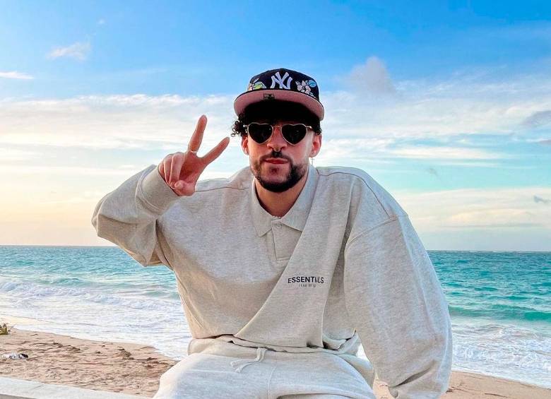 Es O No Su Novia Bad Bunny Aclara Su Relacion Con Gabriela Berlingeri