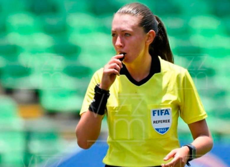 ¡Con mano dura! El arbitraje femenino de Colombia está en buenas manos, se luce acá y en el exterior