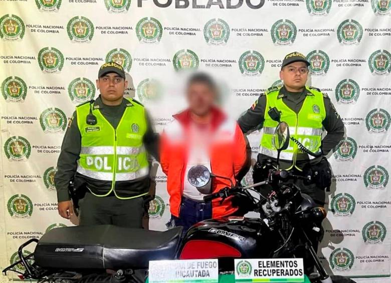 Los atracadores fueron capturados y dejados a disposición de la Fiscalía para su judicialización. FOTO: CORTESÍA