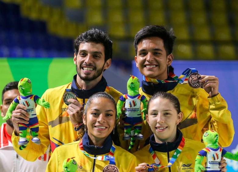 Los antioqueños brillaron en el equipo de bádminton que logró seis medallas en las justas. FOTO CORTESÍA COC