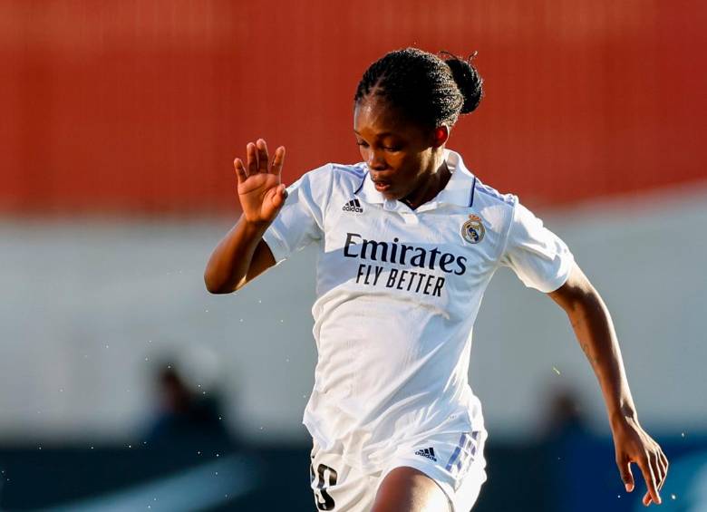 Linda Caicedo durante el derbi madrileño. FOTO @realmadridfem