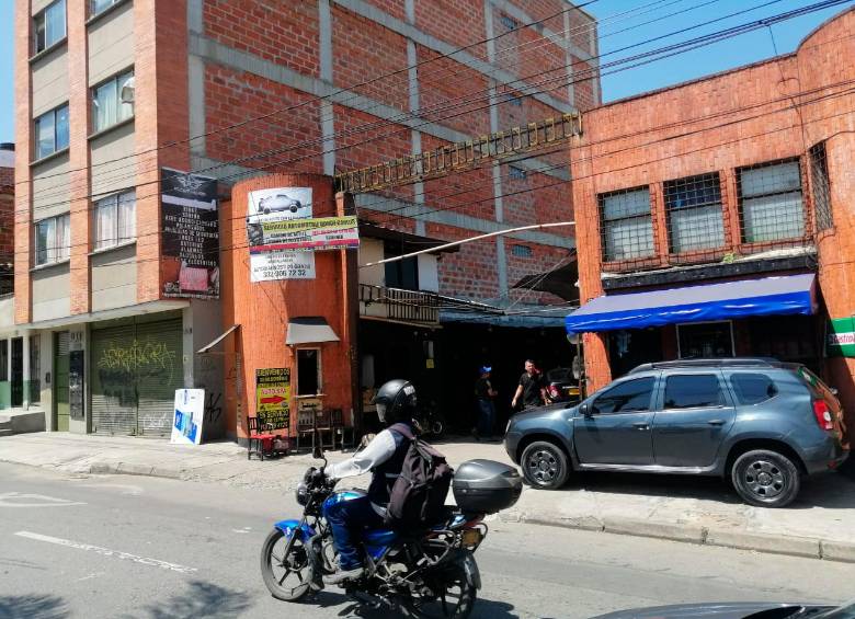 Este fue el parqueadero en el que ocurrió el robo. FOTO: EL COLOMBIANO