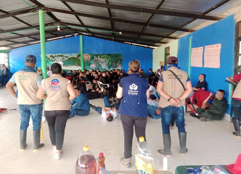  La Defensoría del pueblo hizo presencia en San Vicente del Caguán; el defensor del Pueblo señaló su rechazo ante los hechos de violencia. Cortesía: Defensoría del Pueblo
