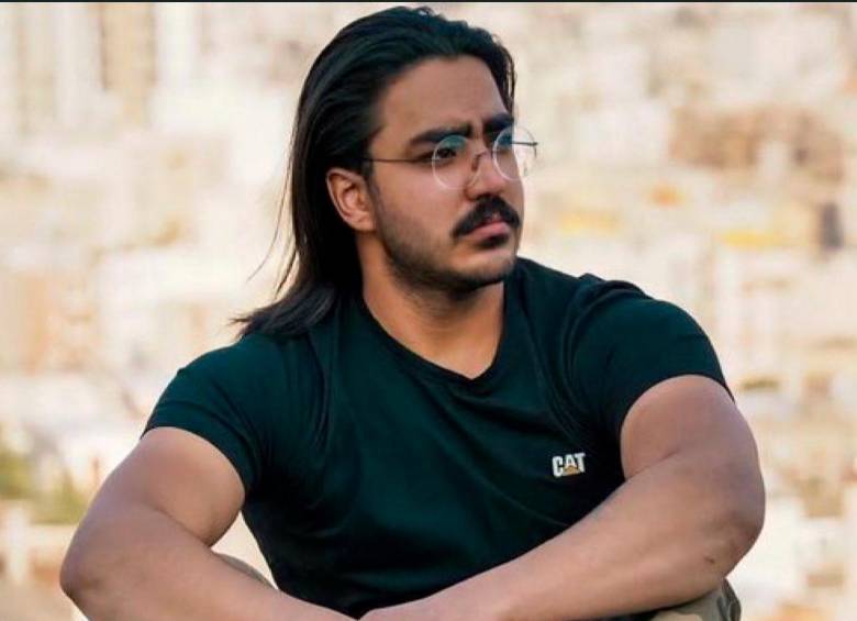Majid Reza Rahnavard tenía 23 años y en la madrugada de este lunes apareció ahorcado después de haber sido detenido el pasado 19 de noviembre. Foto: sacada de Twitter @AlinejadMasih. 