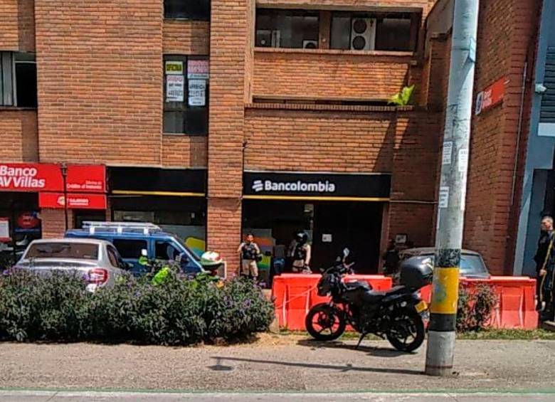 Este fue el banco en el cual los delincuentes se robaron altas sumas de dinero de las taquillas. FOTO: CORTESÍA