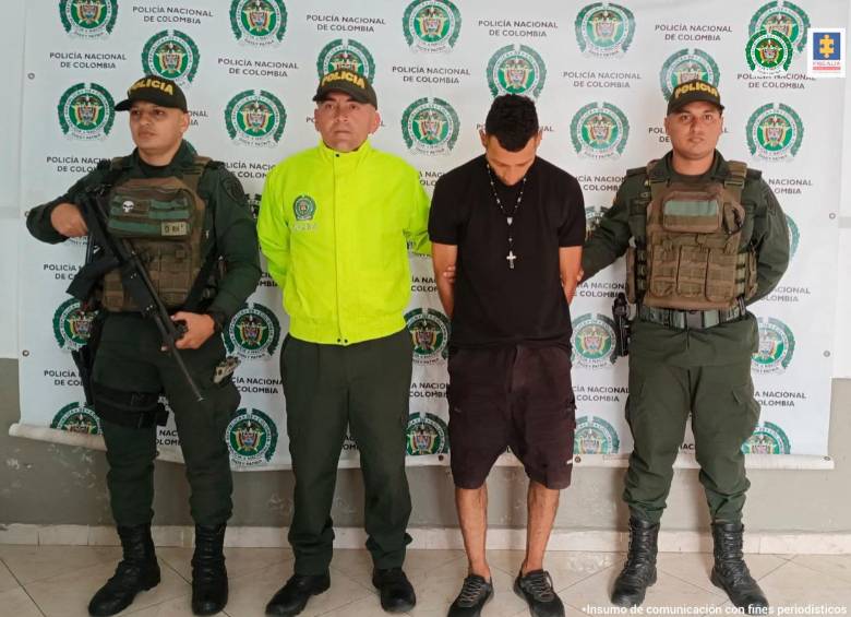 El hombre fue trasladado a un centro penitenciario. Foto: Cortesía Fiscalía General de la Nación. 