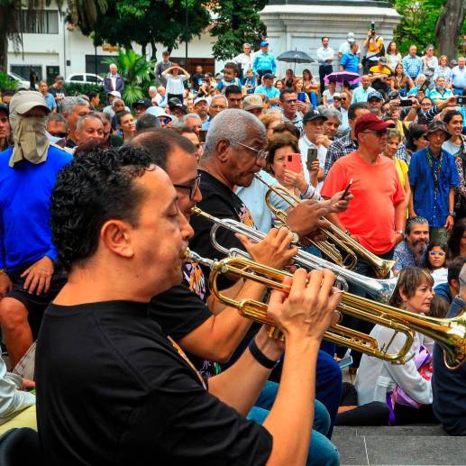 Tras al amplia acogida que tuvo el concierto en el parque de Bolívar se espera que a la zona llegué más programación cultural. FOTO Manuel Saldarriaga.