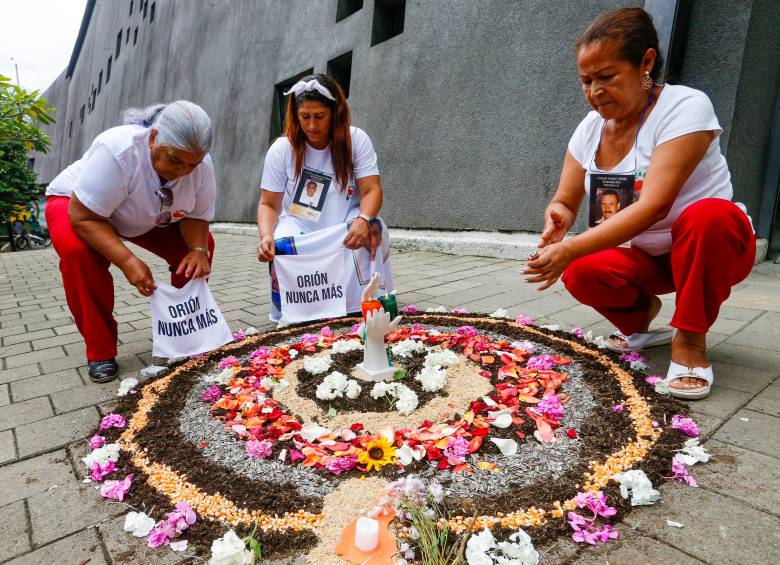 Las víctimas de la Operación Orión llevan 20 años exigiendo sus derechos. FOTO: ESNEYDER GUTIÉRREZ