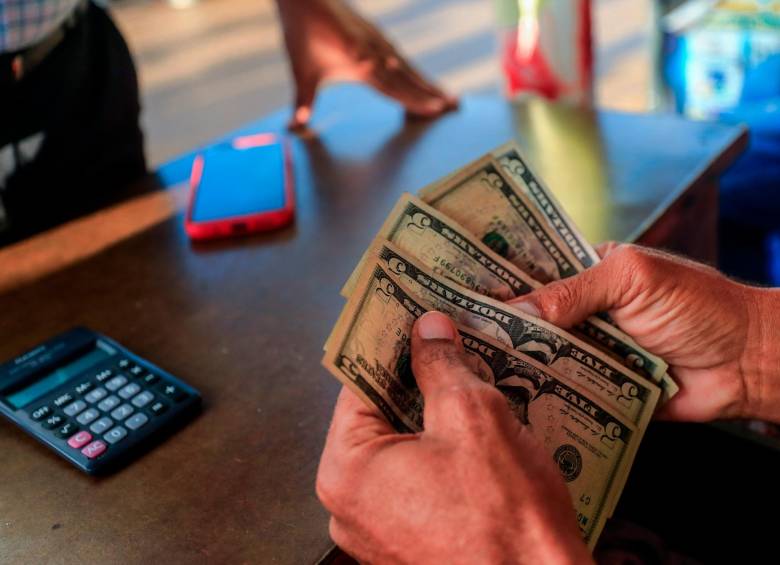 La aversión al riesgo viene impulsando al dólar desde ayer. FOTO CAMILO SUÁREZ