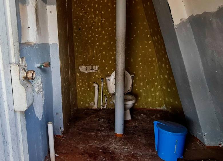 La queja más recurrente de los visitantes al velódromo es el estado de los baños.