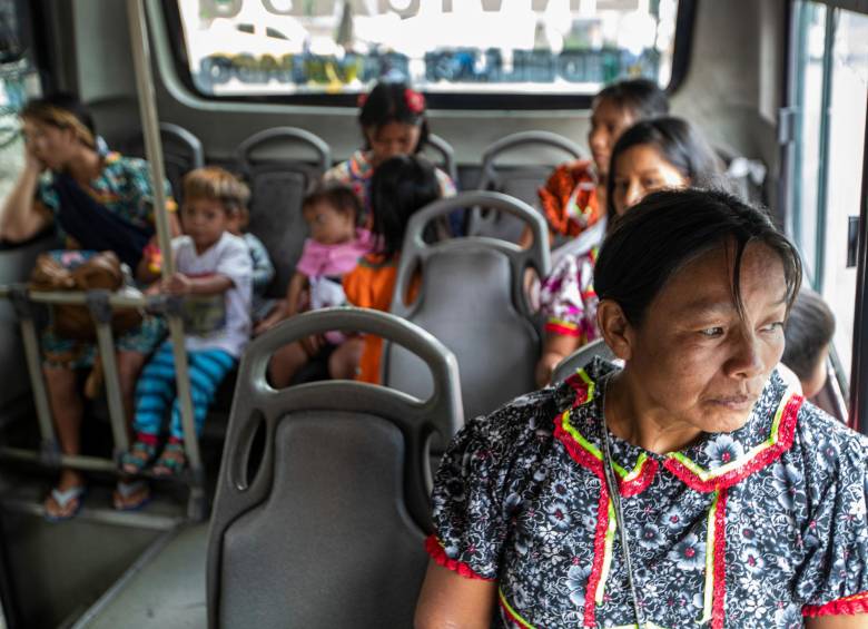 Éxodo indígena: ¿De dónde vienen los embera que piden limosna y son explotados en Medellín?
