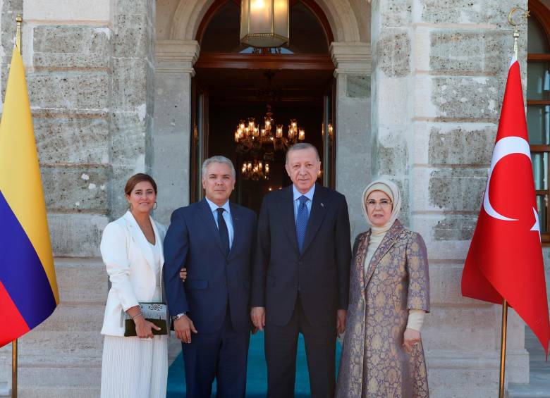 Iván Duque dijo que con este acuerdo se cuadruplicará la inversión entre ambos países. FOTO: TOMADA DE TWITTER RECEP TAYYIP ERDOGAN