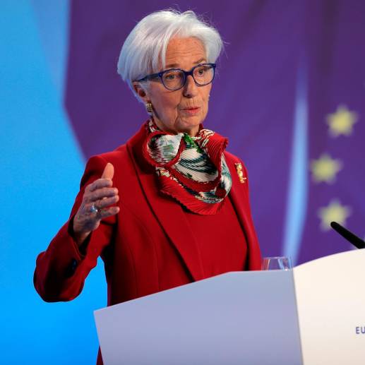 Christine Lagarde, presidenta del Banco Central Europeo, explicó que el aumento de tasas va a depender, en gran parte, del desempeño del sistema financiero en esta crisis. FOTO: EFE