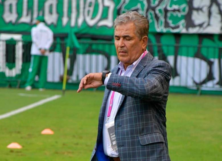 El técnico Jorge Luis Pinto durante el partido en el que el Cali cayó como local frente al Pereira. FOTO COLPRENSA