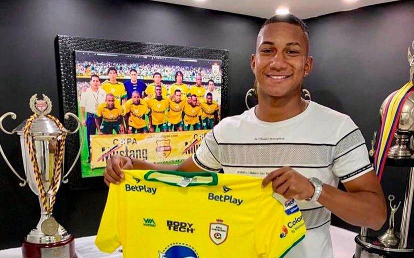 El delantero del Real Cartagena, Rafael Santos Mercado Cerra, fue herido en un ataque sicarial mientras esperaba turno en una barbería, cerca a su casa. FOTO TOMADA REAL CARTAGENA