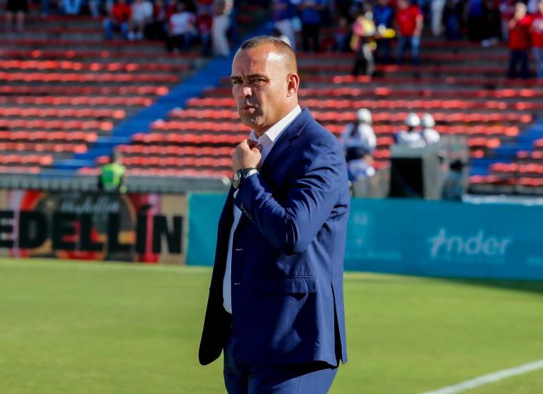 Rafael Dudamel tuvo un paso por Colombia dirigiendo al Deportivo Cali y consiguió un título de Liga en 2021. FOTO Juan Antonio Sánchez