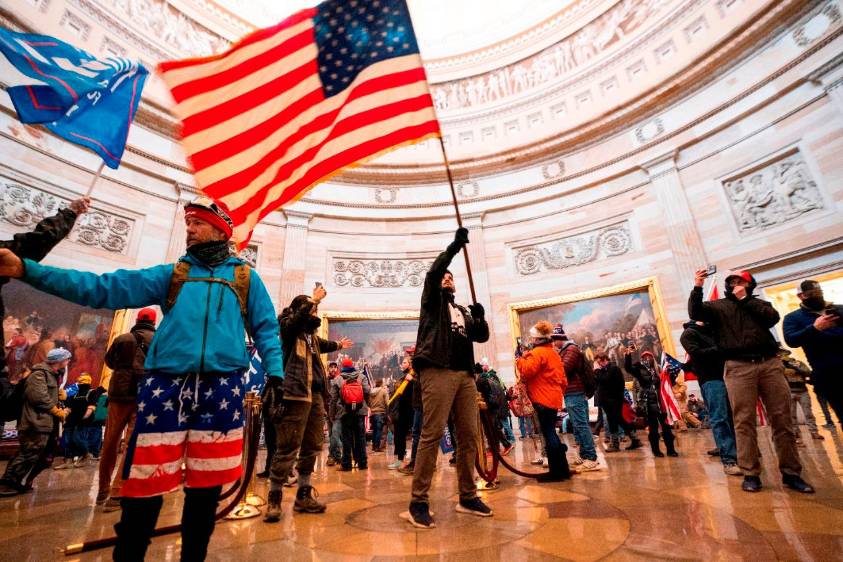 Tensión en EE. UU.: simpatizantes de Trump violentan el Capitolio