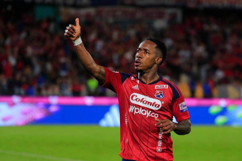 El rojo celebró una nueva victoria en la Liga. FOTO JAIME PÉREZ