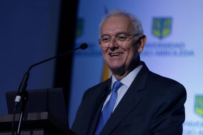 En su intervención, el ministro Ocampo recordó que acuerdos internacionales, como los alcanzados por la OCDE en su marco inclusivo, deben ser fortalecidos para que los países en desarrollo tengan una porción más justa de lo que pagan las multinacionales. FOTO Colprensa