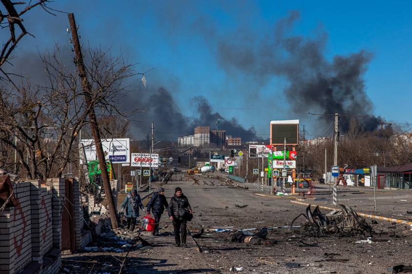 Día 16: Rusia prosigue su ofensiva en Ucrania; autoridades locales hablan de 1.500 civiles muertos en Mariúpol