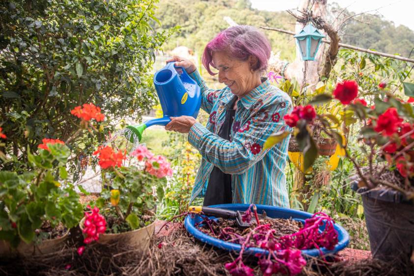Gloria González, artista. Foto : Carlos Velasquez