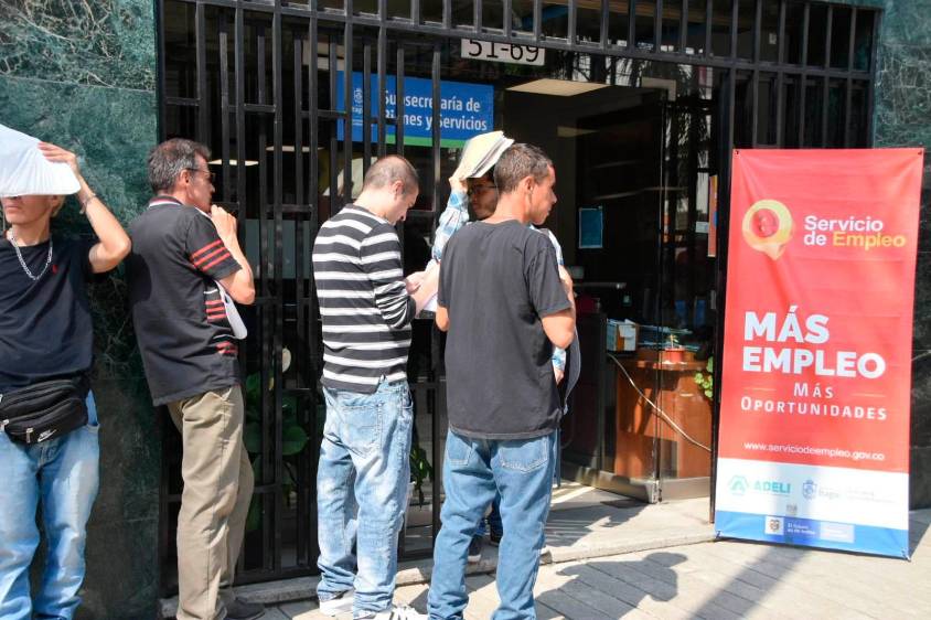 Las personas que buscan una oportunidad podrían obtenerla hoy mismo en Itagüí. FOTO CORTESÍA