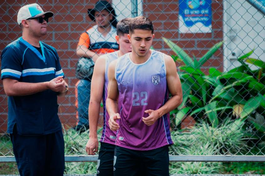 El conjunto naranja se mide a Santa Fe, a las 4:10 de la tarde, en el estadio Metropolitano de Ditaires. FOTO CORTESÍA ENVIGADO