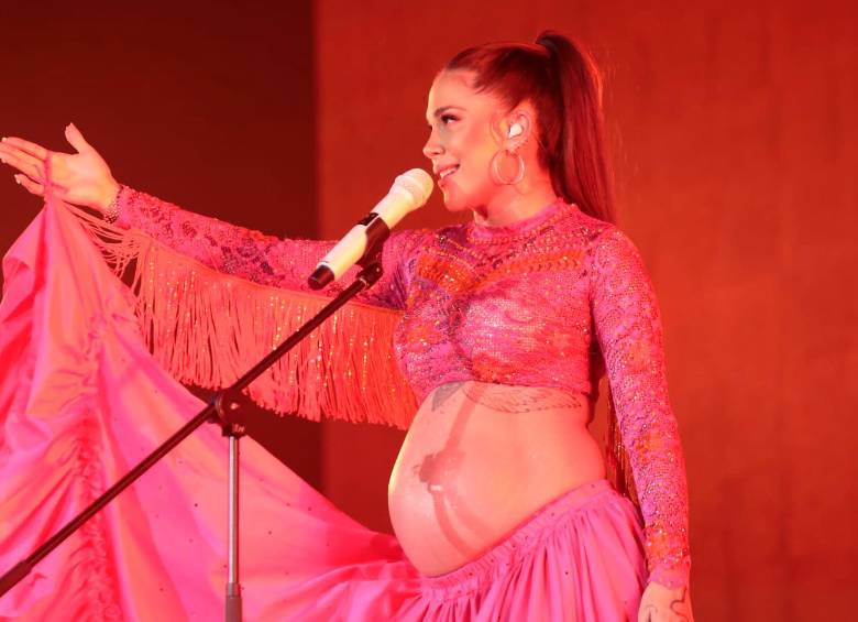 Greeicy contó que la semana pasada sintió muchos malestares y agotamiento por su embarazo, aún así le cumplió la cita a la ciudad. FOTO Carlos Velásquez.
