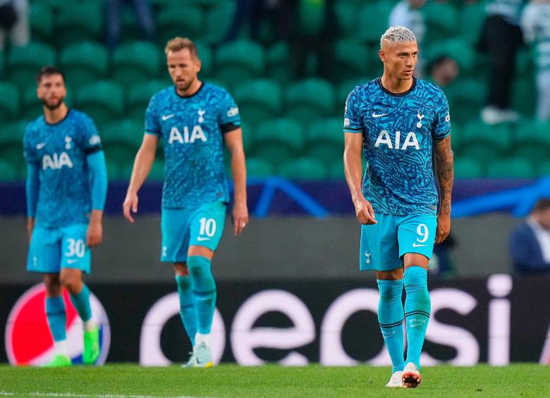 Kane y Richarlison tienen reconocimiento en el fútbol pero no han ganado ningún título con sus clubes. Ahora juegan en Tottenham. FOTO getty