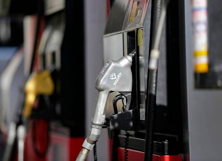 En diciembre la gasolina habrá subido 600, serán 200 cada mes