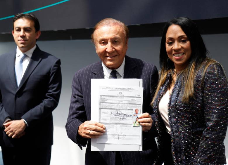 Oscar Iván Zuluaga inscribió su candidatura a la Presidencia