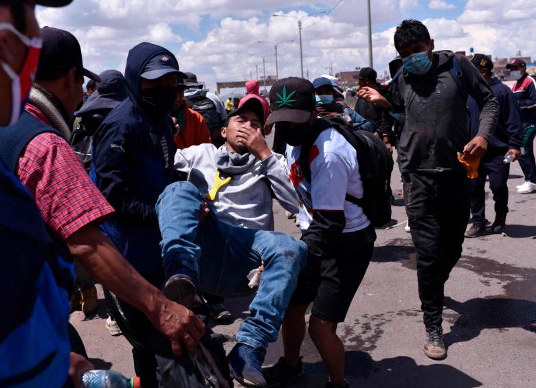Las protestas en Perú llevan cerca de un mes y han cobrado la vida de varias personas a lo largo del país. FOTO: EFE