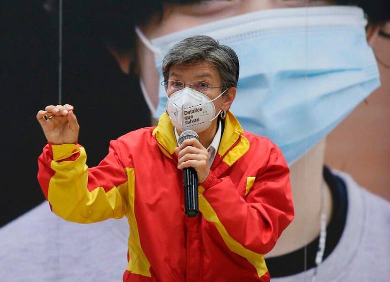 La alcaldesa de Bogotá, Claudia López entregó más información sobre el atentado en Simón Bolívar. FOTO: COLPRENSA.
