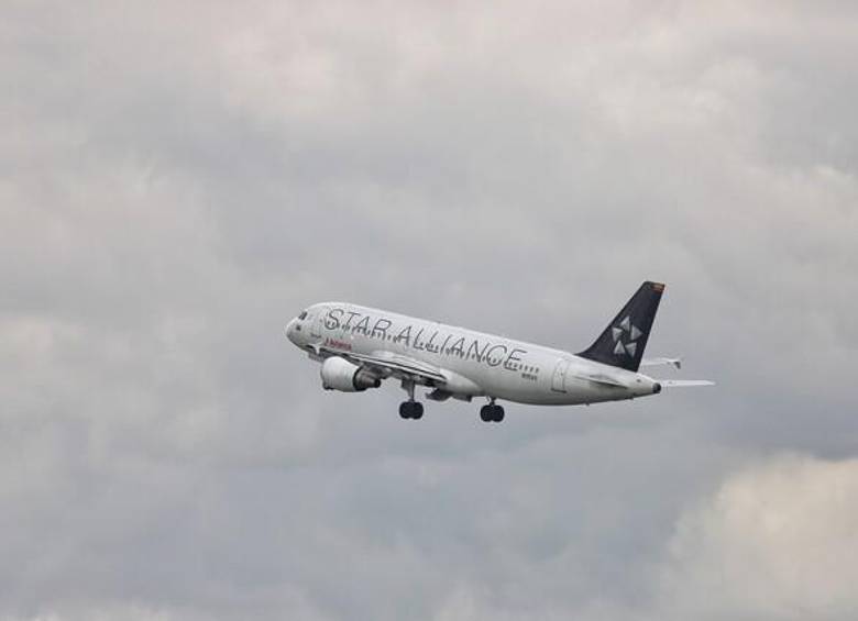 Al parecer, las aerolíneas cobrarán por el servicio. FOTO: COLPRENSA