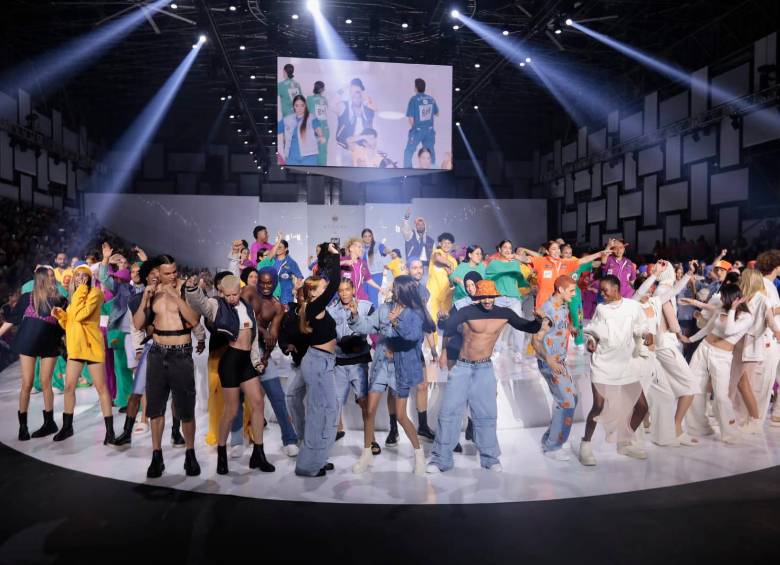 Ropa diversa, algo característico en el estilo de Maluma, ese fue el objetivo de la colección, la inclusión y la fluidez en cada prenda. FOTO: CARLOS VELÁSQUEZ