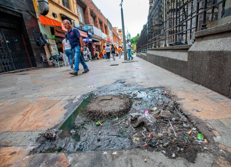 Tras 100 días de cerramiento en la Plaza Botero se redujeron los hurtos, pero no se acabaron