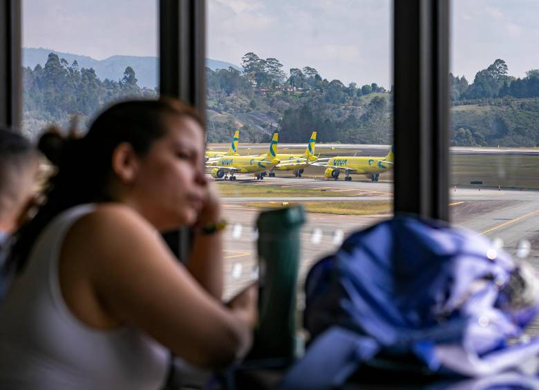 Según Anato, más de 11.000 pasajeros siguen afectados con la situación de Viva. FOTO: CARLOS VELÁSQUEZ