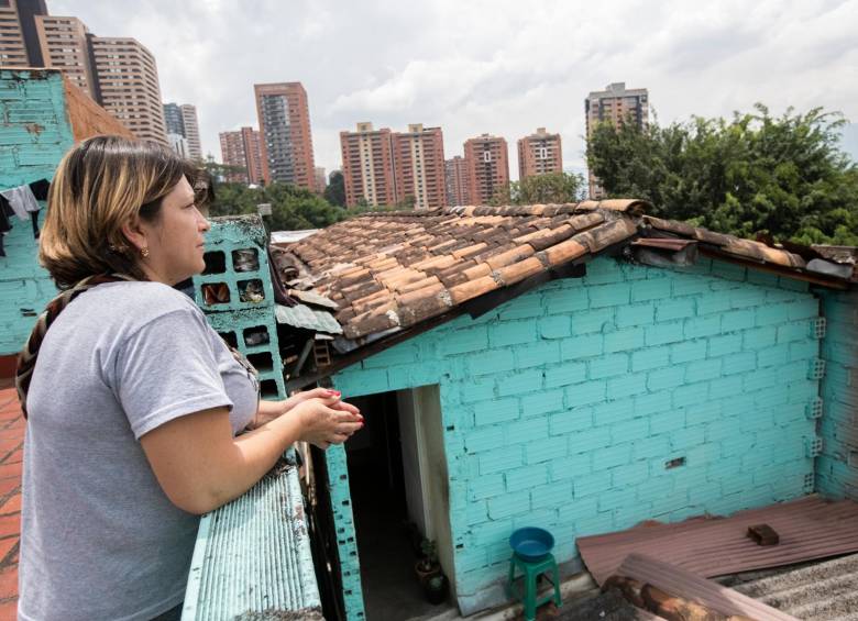 La Chacona es un barrio cercado por un muro y unos guaduales. Es un vecindario alargado.