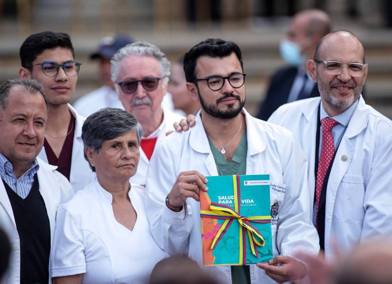 La reforma a la salud fue radicada ante le Congreso el pasado 13 de febrero y tuvo como antesala un evento presidencial. FOTO Colprensa