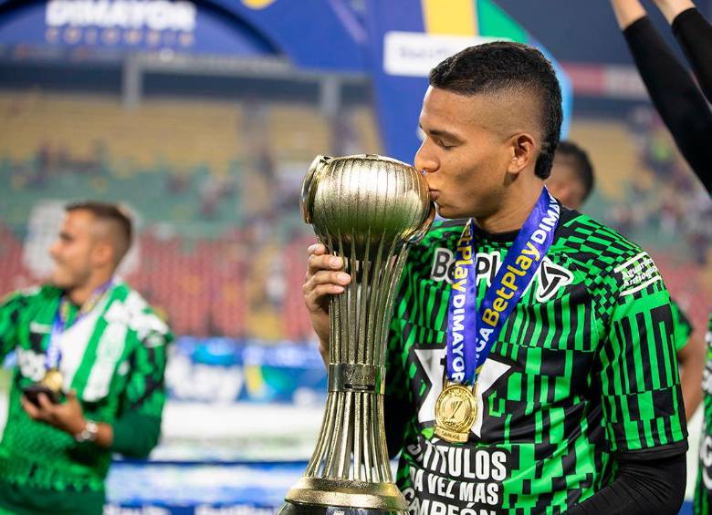 Kevin Mier, el portero de las manos que atraparon la gloria con Nacional