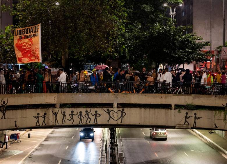 Los ciclistas son uno de los actores viales más vulnerables de las vías. FOTO: EFE