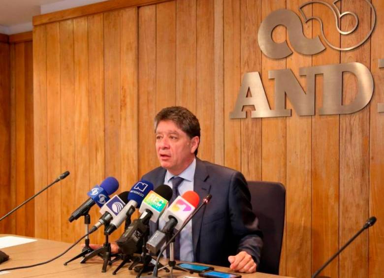 Con respecto a la calificación que los empresarios le dan al clima de los negocios, aparecen en primer lugar la incertidumbre reportada por el 64,7% de las empresas consultadas. FOTO: Colprensa