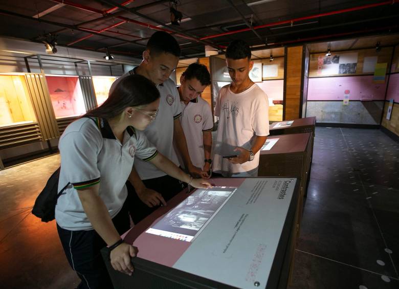 Setenta años de un universo de cultura: la Biblioteca Pública Piloto está más joven que nunca
