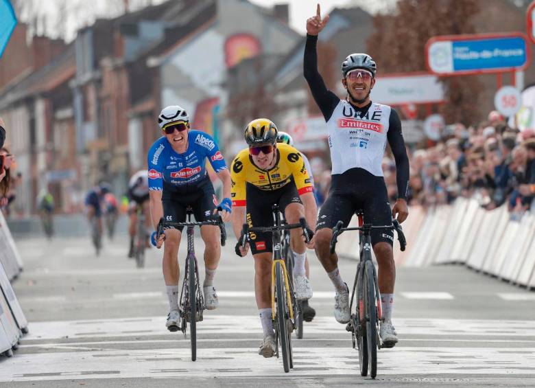 Juan Sebastián Molano de 28 años en 2020 se destacó en la Vuelta a Burgos y la Giro de Sicilia, donde ganó dos etapas cada vez y las clasificaciones por puntos. FOTO TWITTER @NotiCiclismoCol
