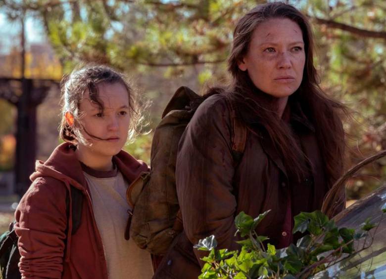 Bella Ramsey y Anna Torv en sus papeles de Ellie y Tess en The Last of Us. FOTO Cortesía HBO