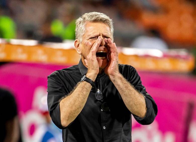 El técnico de Atlético Nacional, Paulo Autuori. FOTO CARLOS VELÁSQUEZ