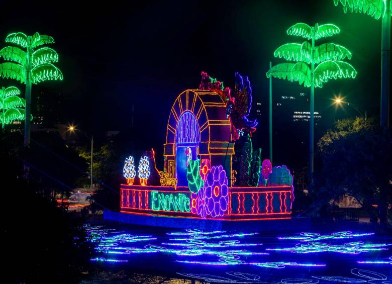 En la última versión, los alumbrados navideños tuvieron como temática la película “Encanto”. FOTO Carlos Velásquez